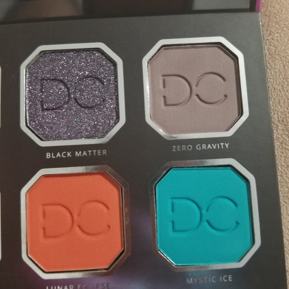Domonique cosmetics celestial palette - Picture 4 of 6